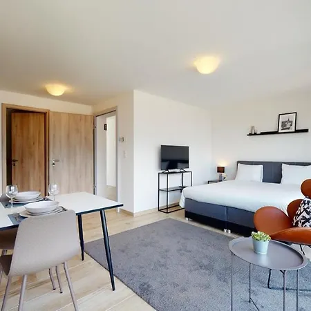 דירה Furnished Studio #502 - Swiss אייגל